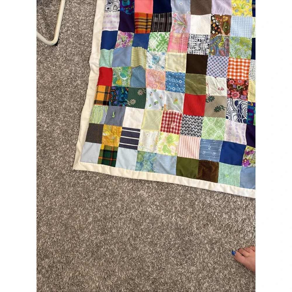 Vintage Quilt 90x89 Apples, Flowers
